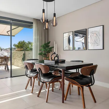 Casa Hermano - Private Pool Penthouse Apartment Marbella