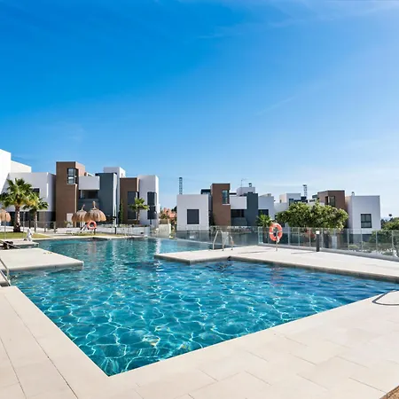 Casa Hermano - Private Pool Penthouse * Μαρμπέλλα